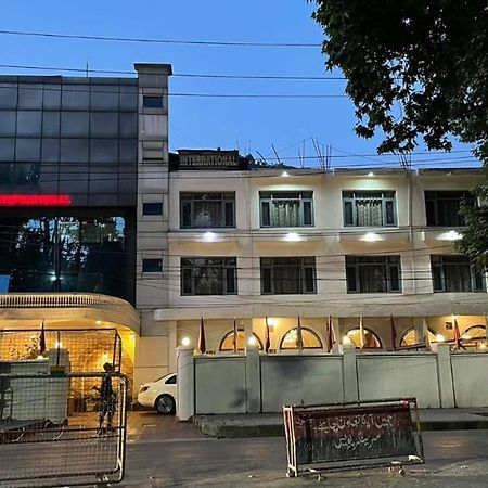 Hotel International Srinagar Buitenkant foto
